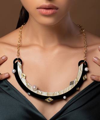 Yin Yan Pearl Statement Neckwear 2