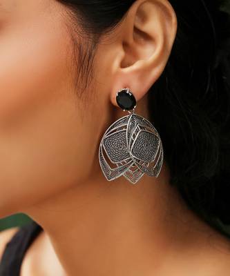 Zeeniya Filigree Silver Earrings 2