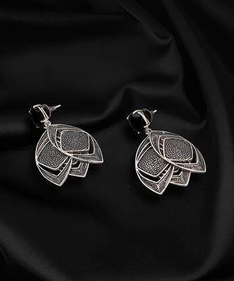 Zeeniya Filigree Silver Earrings 4