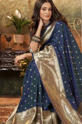 Navy blue woven pure silk saree with blouse 3
