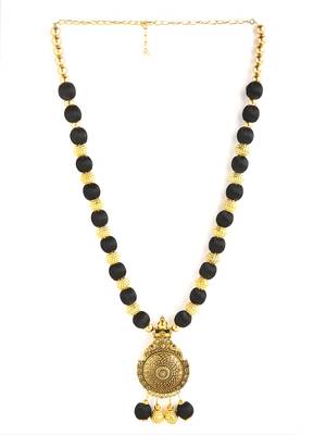 Black south-indian-jewellery 3