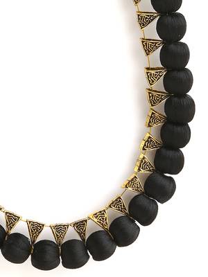 Black south-indian-jewellery 4