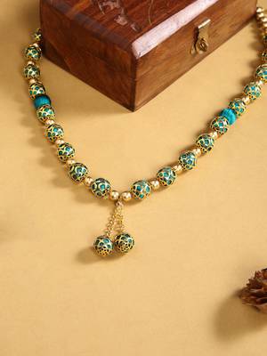Green south-indian-jewellery 1
