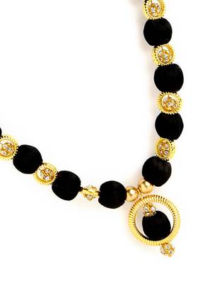 Black south-indian-jewellery 4