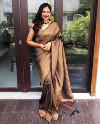 Latest Blush Wine Kanjivaram Silk Saree With Blouse 1