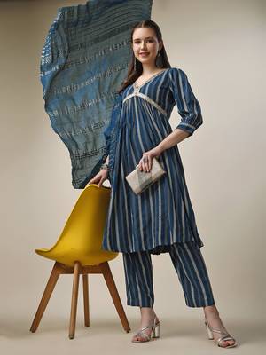 Women Reyon Printed Kurta and Trousers With Dupatta 7