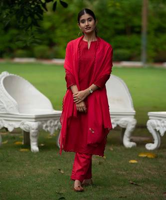 Chanderi Red Colour Small Checks Kurta set with Cutwork & Hand Embroidered Cutworked Dupatta 1