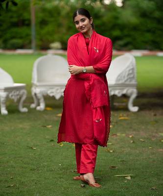 Chanderi Red Colour Small Checks Kurta set with Cutwork & Hand Embroidered Cutworked Dupatta 4