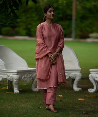 Peach coloured Zari Line Silk kurta set with Cutwork on Border & Embroidered Cutworked Dupatta 2