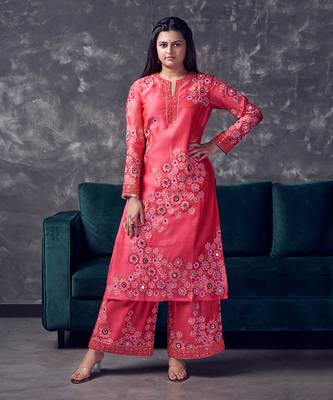 Pink coloured heavy embroidery on hand-blocked printed chanderi silk kurta set 1