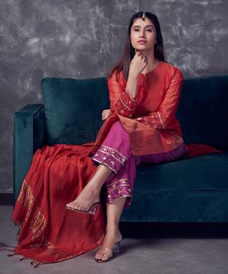 Red coloured chanderi tissue kurta & magenta coloured silk pant & dupatta with heavy sequense embroidery 5