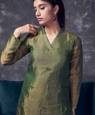 Green coloured chanderi tissue kurta & silk pant with embroidery 4