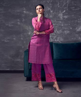Light wine coloured chanderi checks silk kurta & pant with heavy cutwork 2