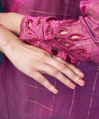 Light wine coloured chanderi checks silk kurta & pant with heavy cutwork 3
