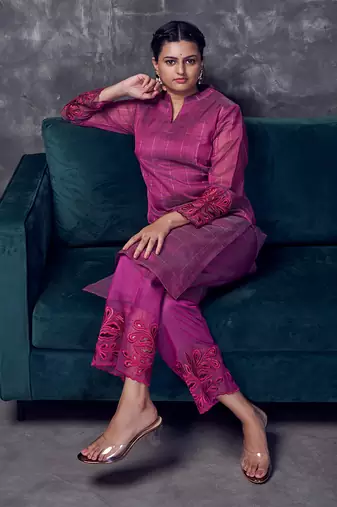 Light wine coloured chanderi checks silk kurta & pant with heavy cutwork