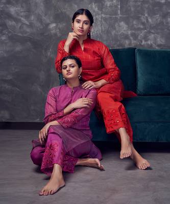 Light wine coloured chanderi checks silk kurta & pant with heavy cutwork 7