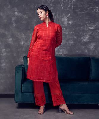 Red coloured chanderi checks silk kurta & pant with heavy cutwork 5