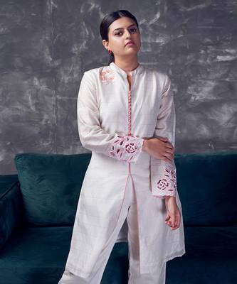 White coloured chanderi checks silk sherwani pattern kurta & pant with cutwork & embroidery 2