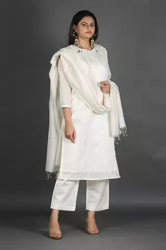 white coloured chanderi silk set & dupatta with heavy dori embroidery on kurta