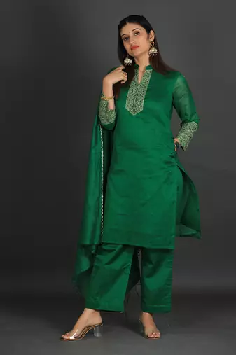 Green coloured chanderi silk set & dupatta with heavy beads & resham work