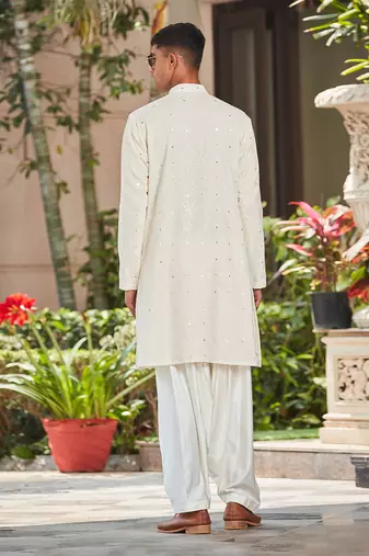 Vatsya - Chikankari Kurta Set