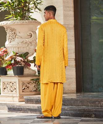 Yug - Chikankari Kurta Set 4