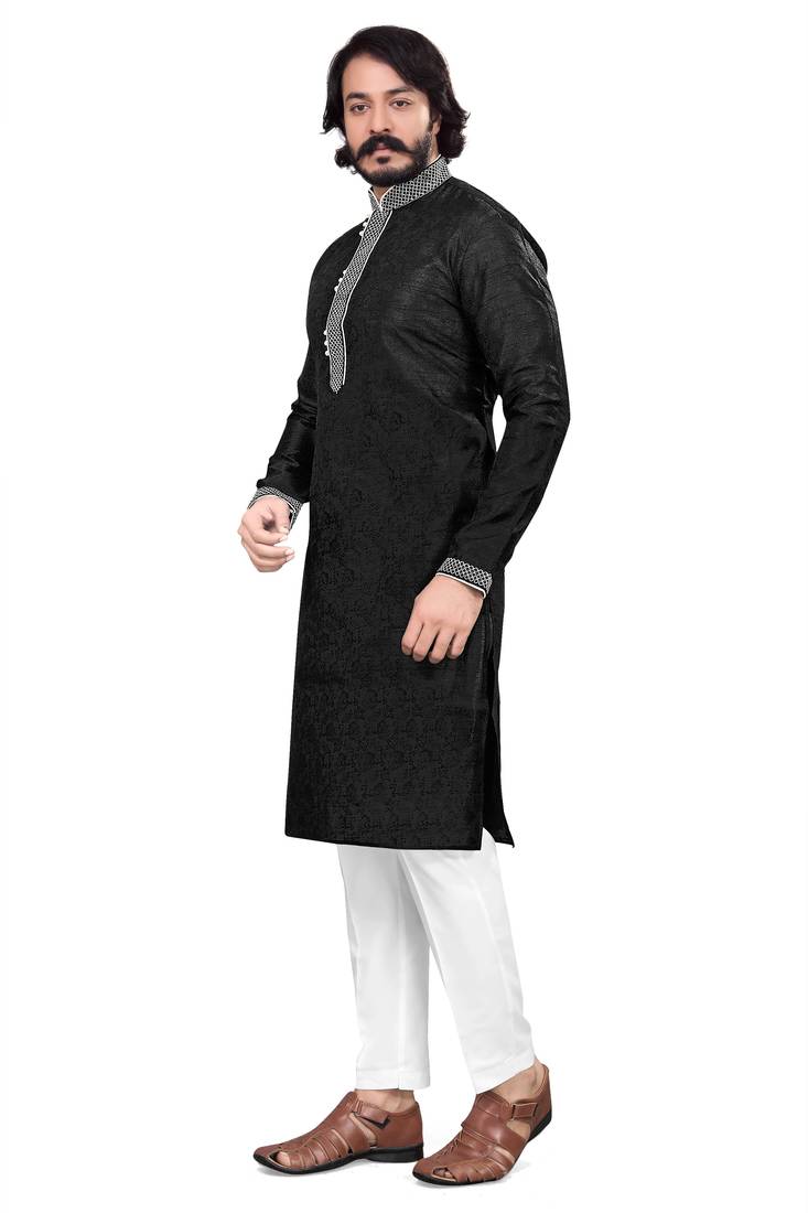 Black color Self Design jacquard cotton kurta with payjama