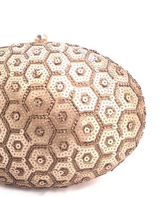 Honeycomb Sequins Clutch 5