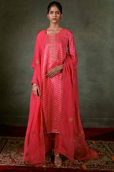Pink Linen Satin Top With Embroidered Organza Dupatta