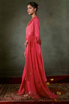 Pink Linen Satin Top With Embroidered Organza Dupatta 2