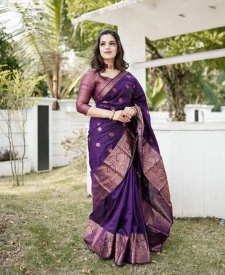 Purple Handloom Silk Saree With Zari Weaving 5
