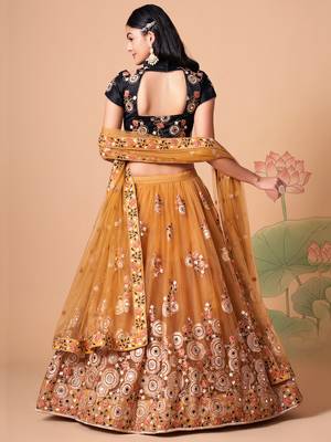 gold net lehenga set choli with dupatta with gold blouse and dupatta 7