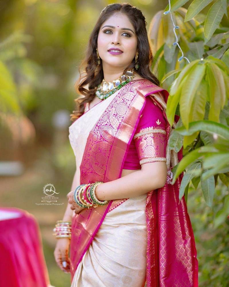 CREAM Dola Silk Saree with Heavy Border