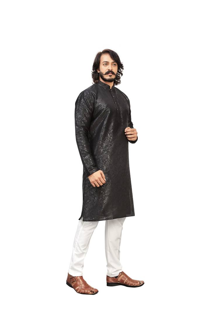 Black color Printed kurta with payjama