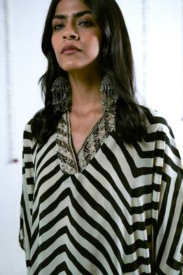 Cream and Black Viscose Crepe Printed Kaftan With Viscose Crepe Bottom 4
