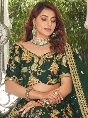 green embroidered velvet lehenga set choli with dupatta 3