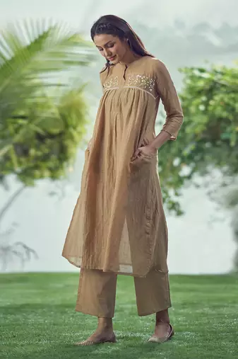 Baarik Warm Tan Kurta Set