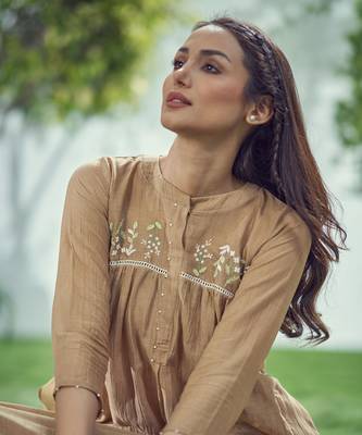 Baarik Warm Tan Kurta Set 4