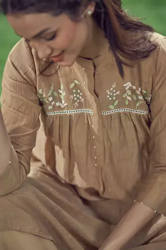 Baarik Warm Tan Kurta Set