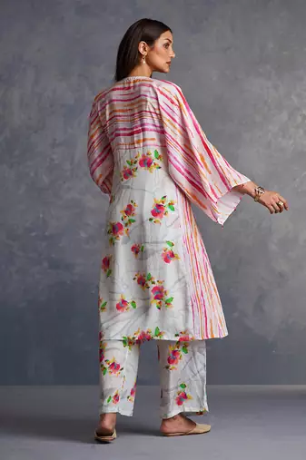 Blossomm White Stripes Kurta Set