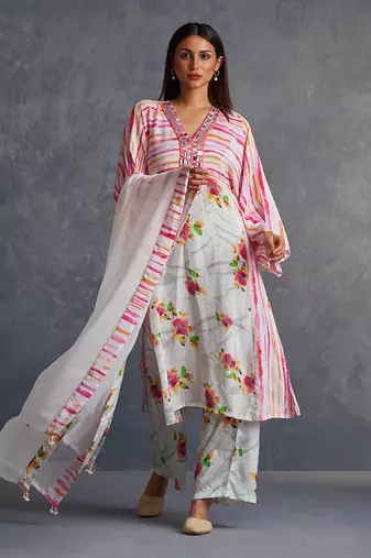 Blossomm White Stripes Kurta Set