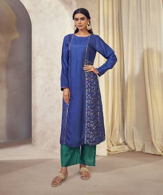 Tehzeeb Blue Paneled Kurta Set 1