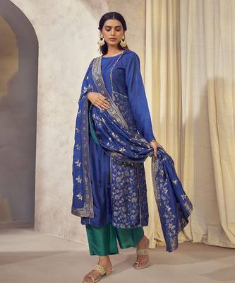 Tehzeeb Blue Paneled Kurta Set 3