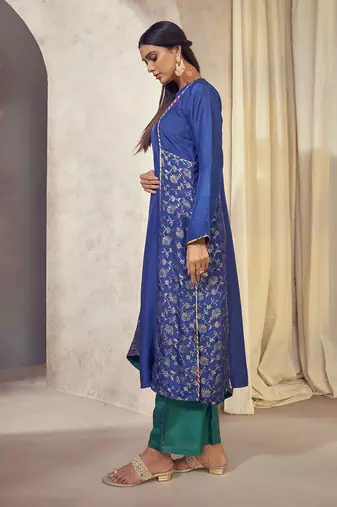 Tehzeeb Blue Paneled Kurta Set