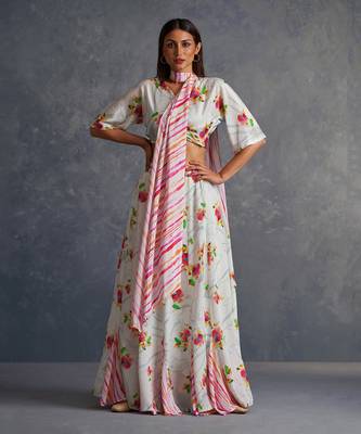 Blossomm White Floral Lehenga Set 4