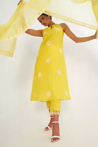 Ava Lemon Kurta Set With Emroidered
