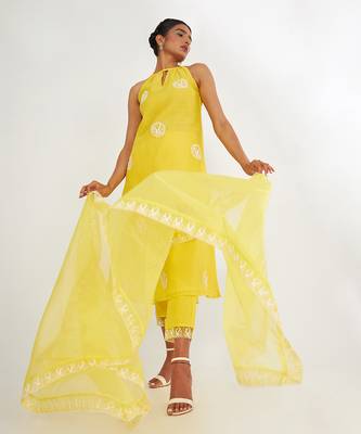 Ava Lemon Kurta Set With Emroidered 3