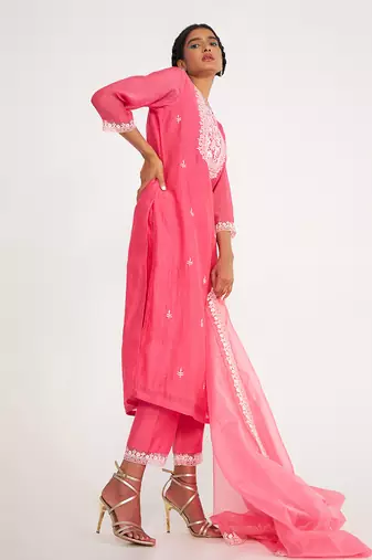Nova Candy Pink Kurta Set With Emroidered