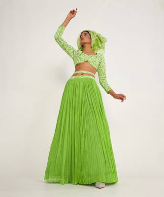 Daisy Parrot Green Lehenga Set With Embroidered 4