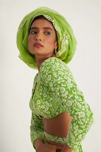 Daisy Parrot Green Lehenga Set With Embroidered